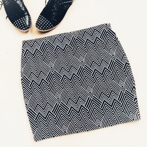 Zara Trafaluc Mini Skirt Patterned Print